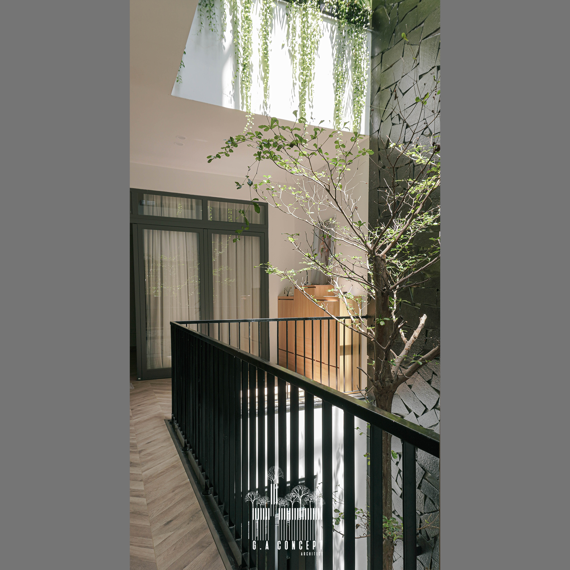 H DN' House thumbnail 2
