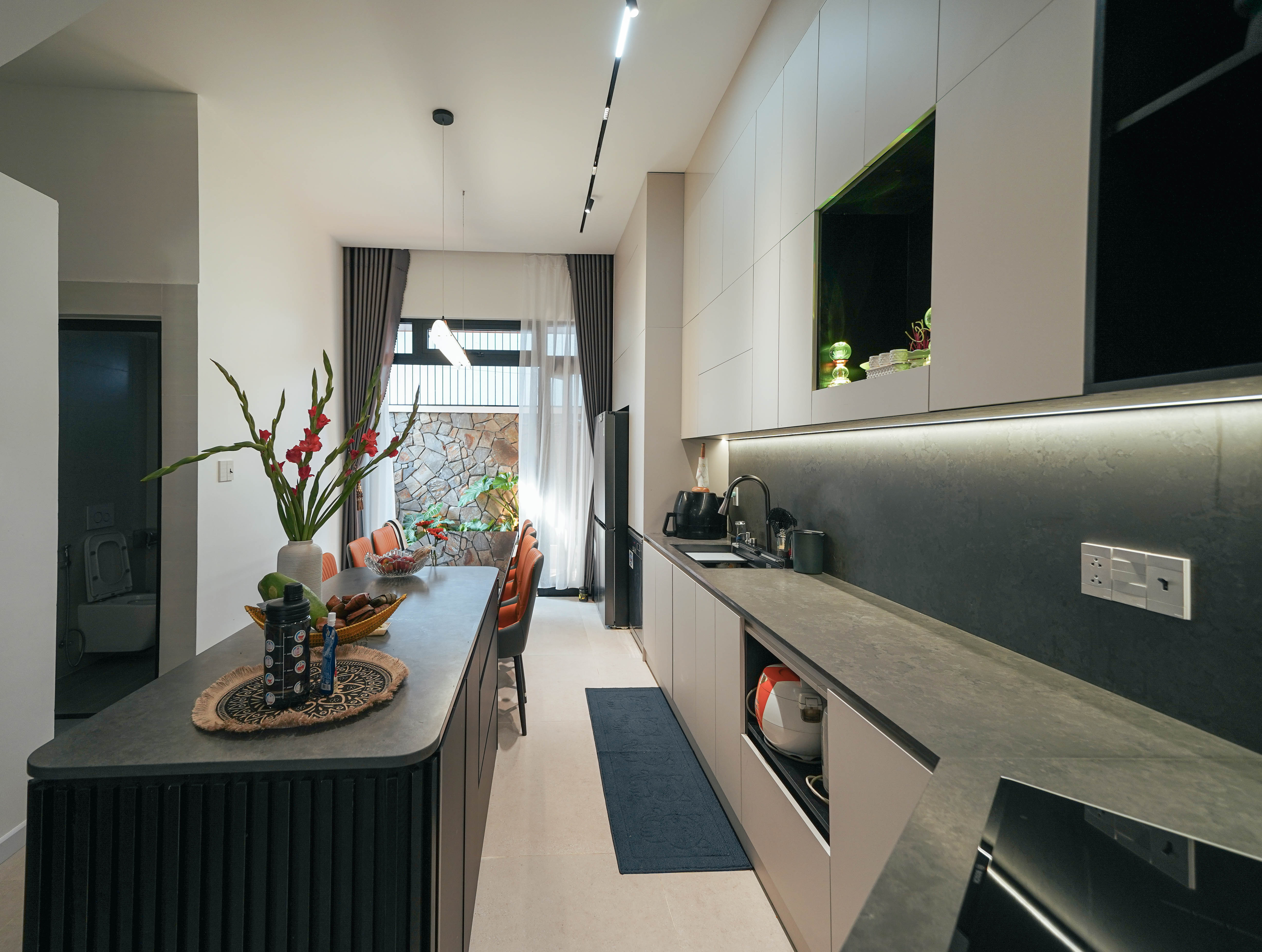 Renovation of T's House thumbnail 9